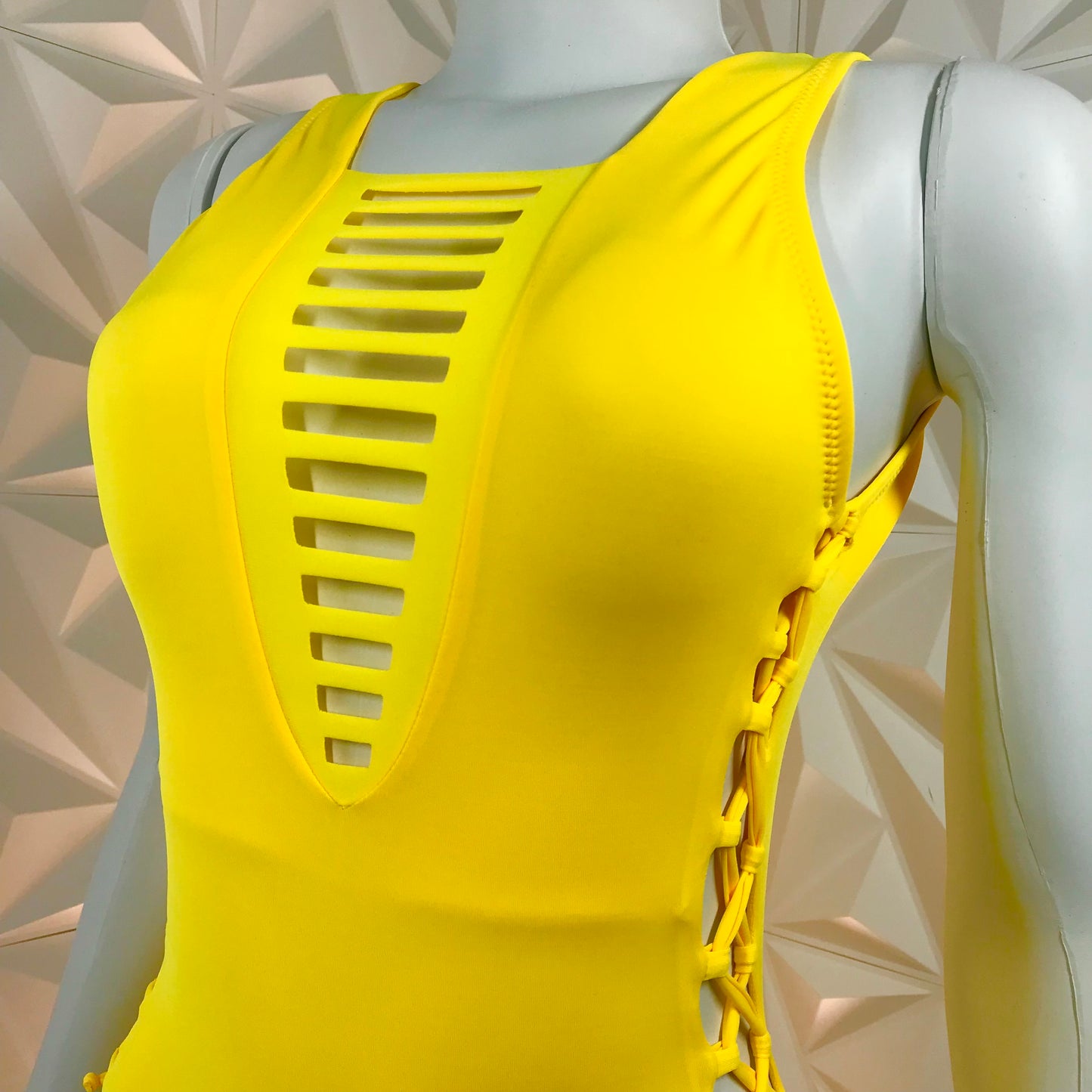 Caribe - One Piece (yellow)