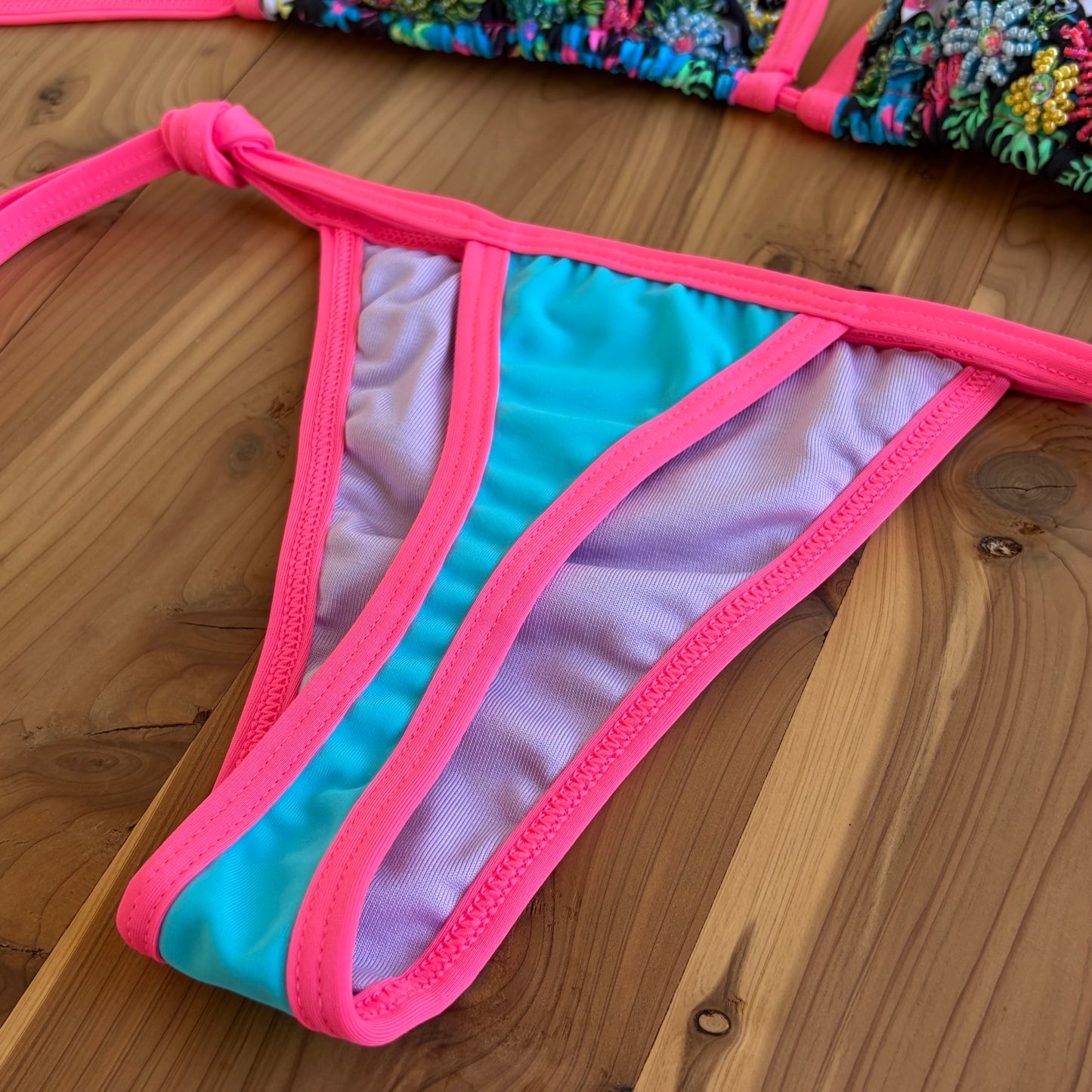 Perla - Premium Hand-Embroidered Colombian Bikini – Multicolor Tropical Print