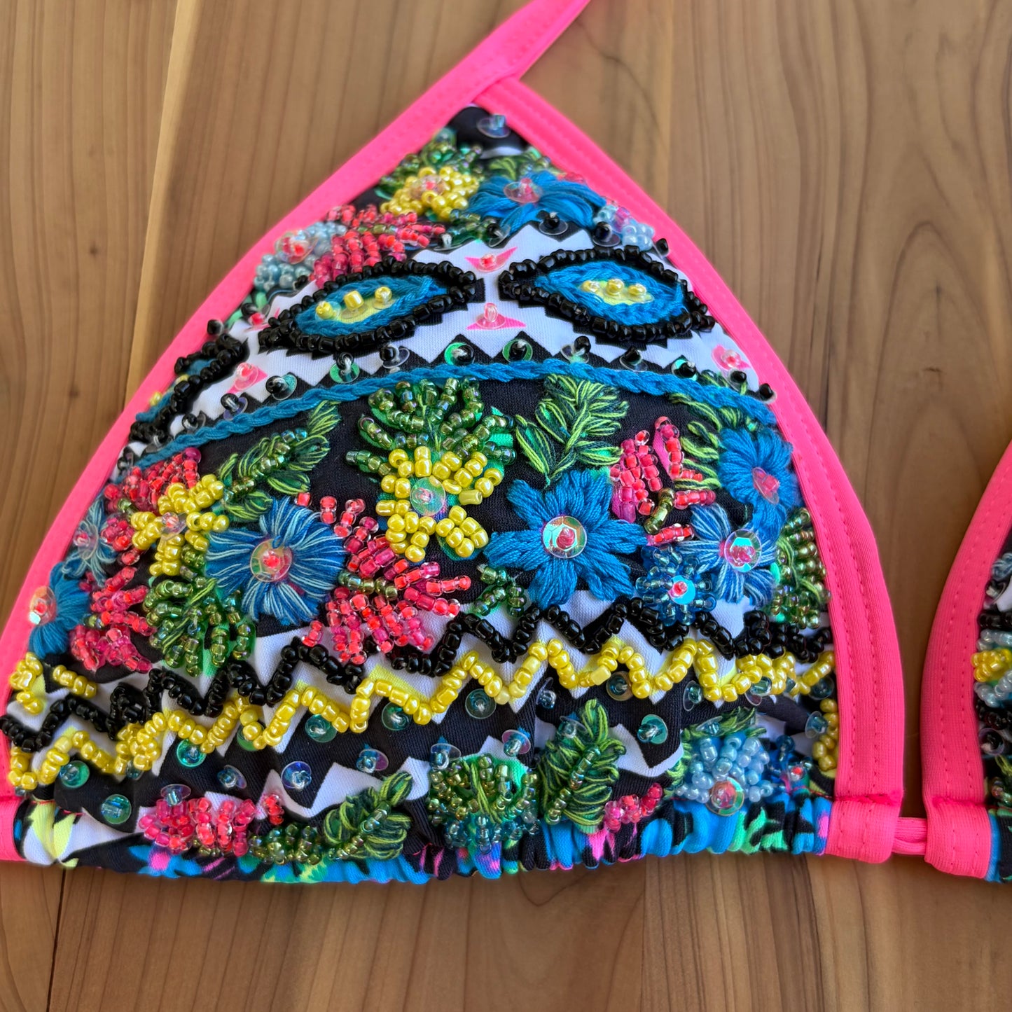 Perla - Premium Hand-Embroidered Colombian Bikini – Multicolor Tropical Print