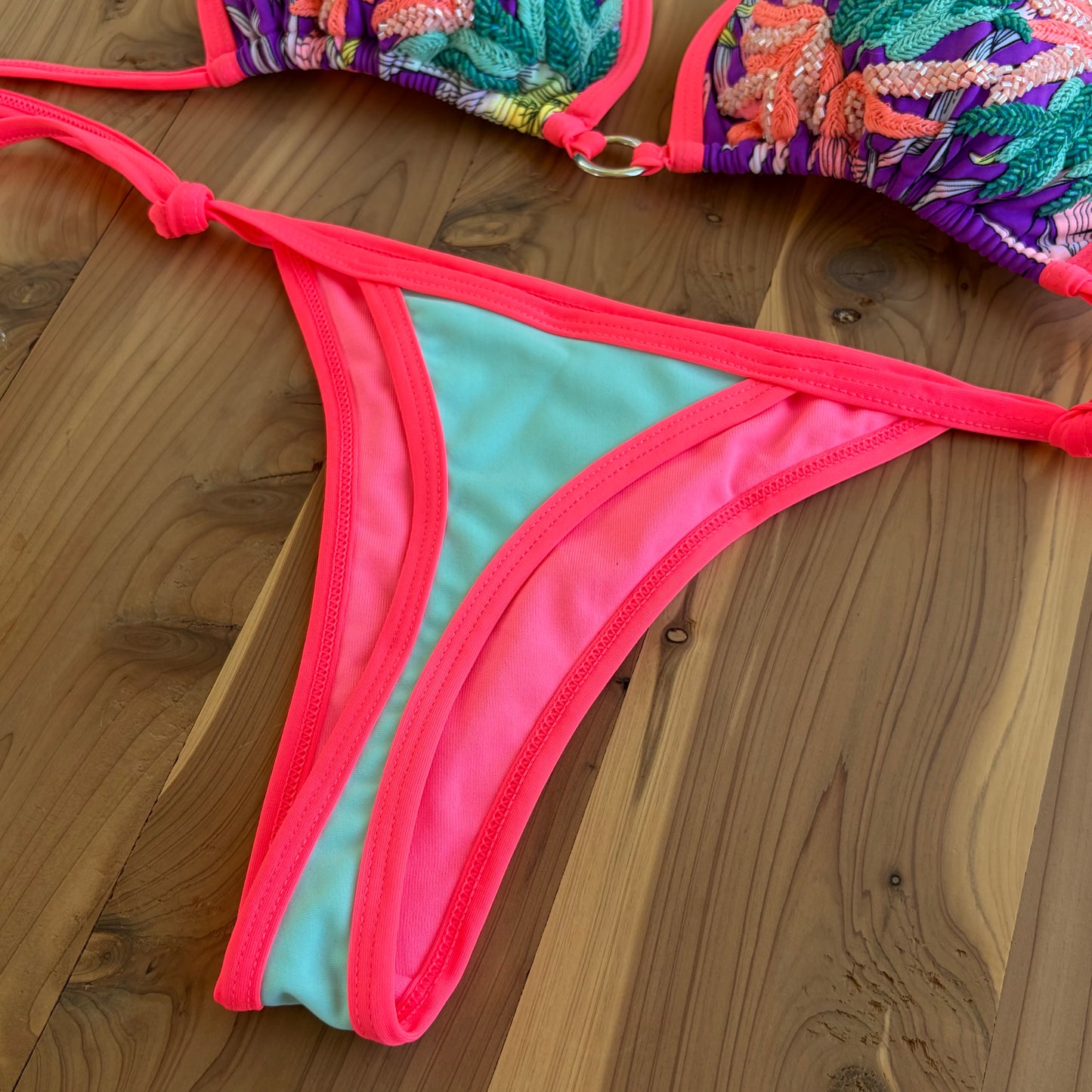 Mía - Premium Hand-Embroidered Colombian Bikini – Multicolor Tropical Print