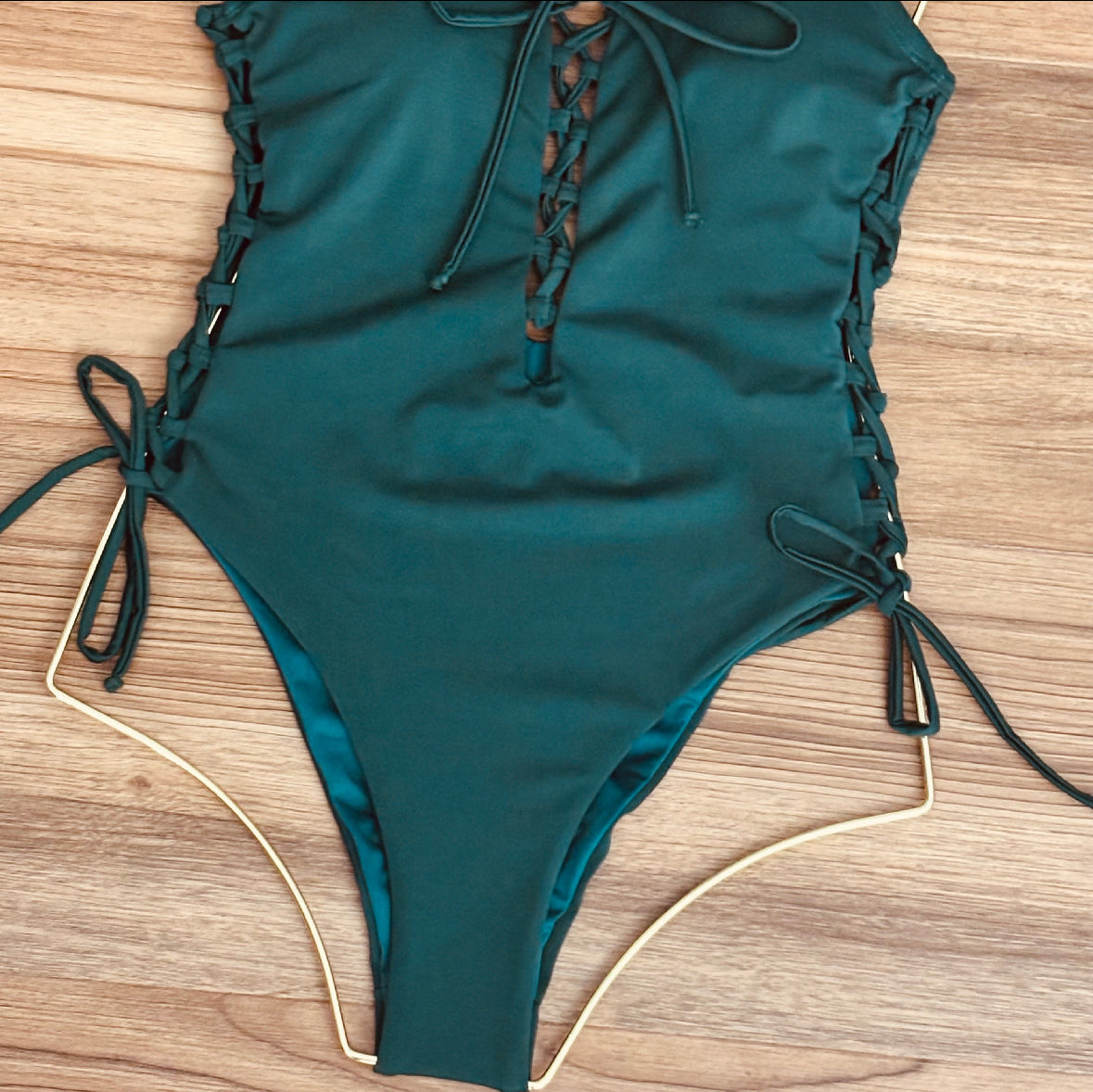 Manatí - One Piece (green)